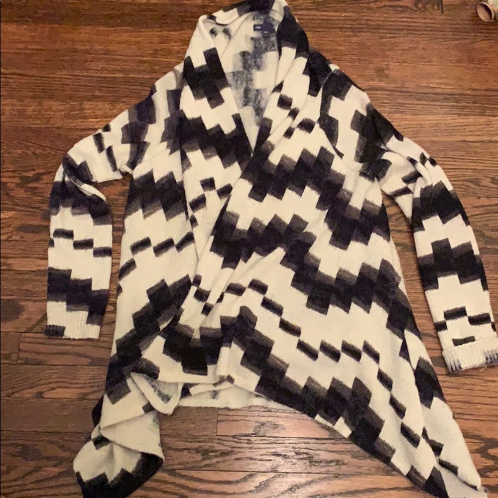 Pretty wrap Gap sweater